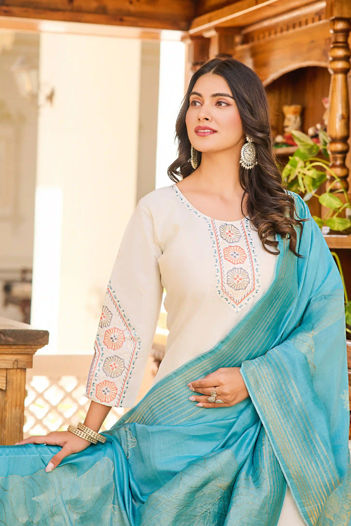 Charming Cream Suit | Vetigun top bottom with Chanderi dupatta