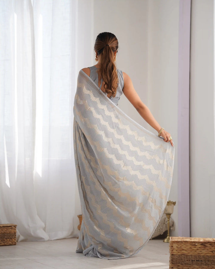 Stylish Georgette Saree | Mono Banglori Blouse Embroidered Border