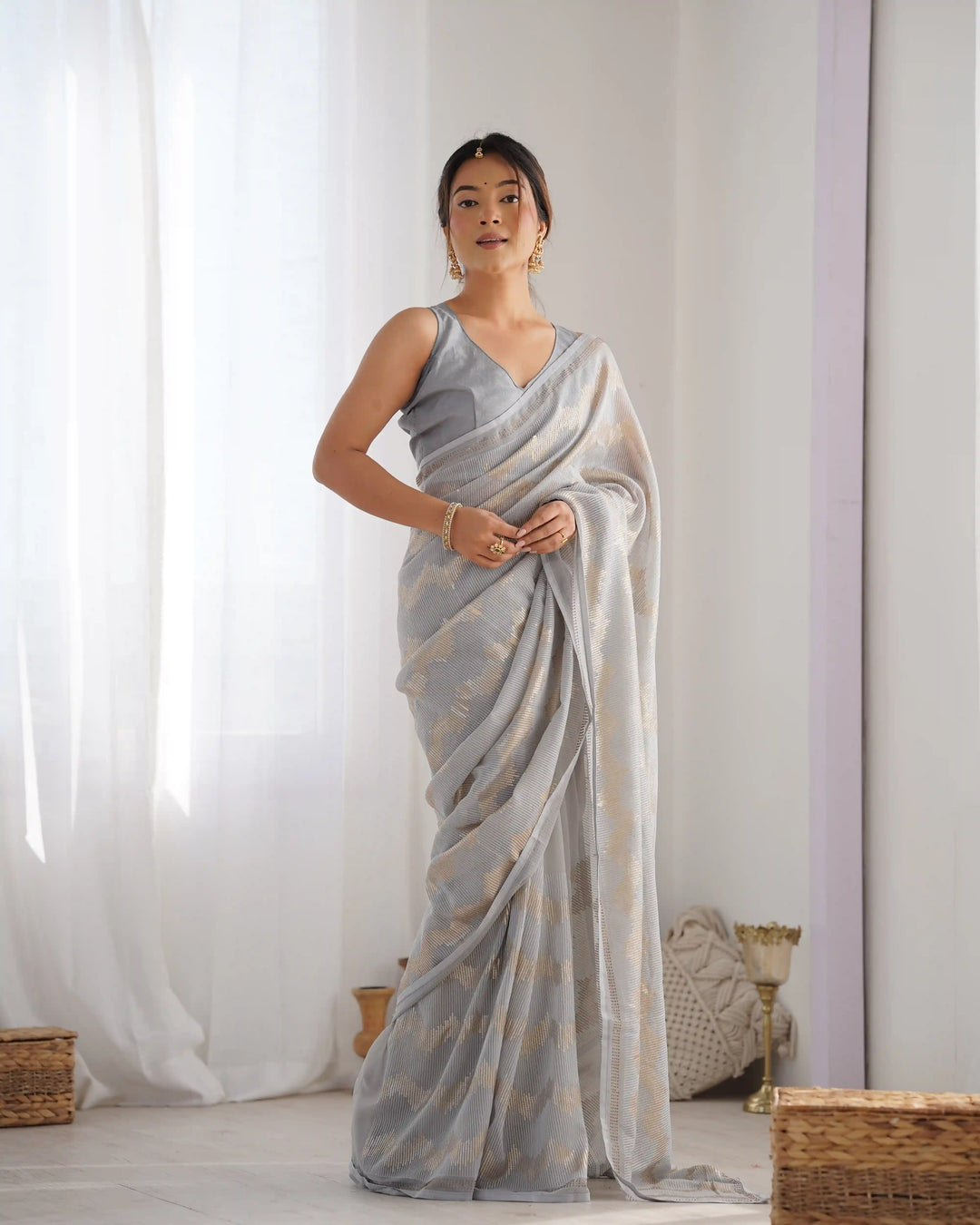 Stylish Georgette Saree | Mono Banglori Blouse Embroidered Border