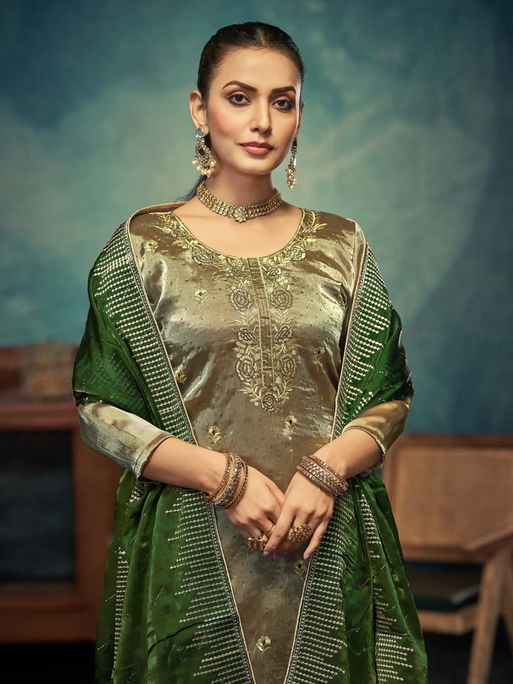 Elegant Dusty Purple Jimmy Choo Top Matched with Santoon Bottom | Finished with an Elegant Jimmy Choo dupatta