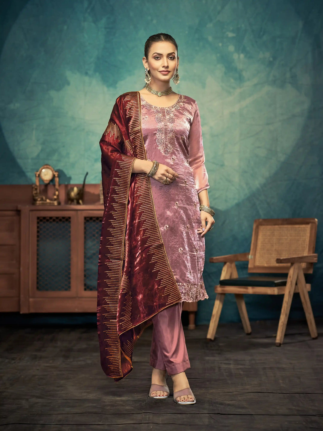 Elegant Dusty Purple Jimmy Choo Top Matched with Santoon Bottom | Finished with an Elegant Jimmy Choo dupatta