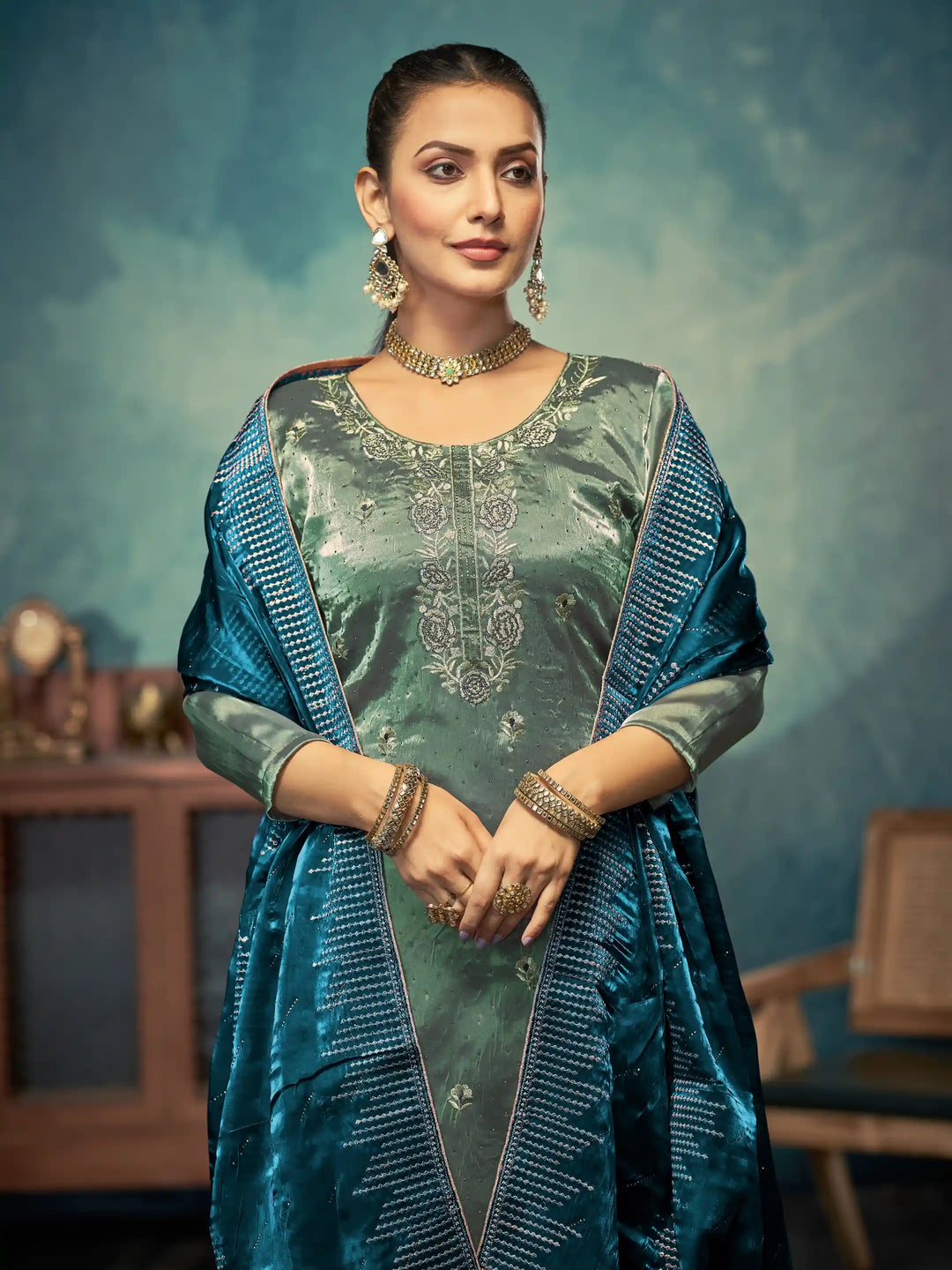 Elegant Dusty Purple Jimmy Choo Top Matched with Santoon Bottom | Finished with an Elegant Jimmy Choo dupatta