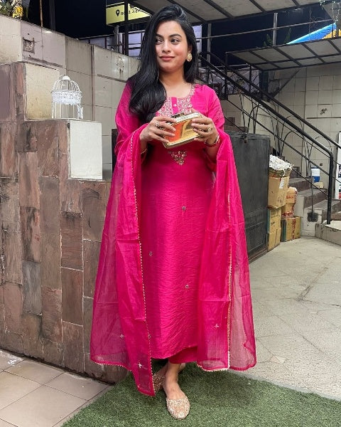 Exquisite Designer Suit | Viscose Chanderi & Organza Dupatta For Any Occasion