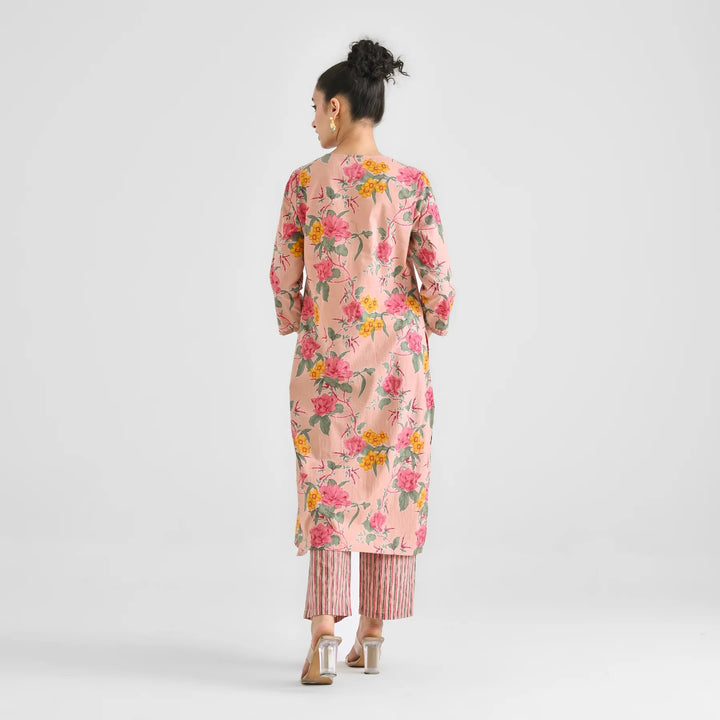 Gorgeous Peach Suit | Digital Print & Lace Work on Rayon Slub