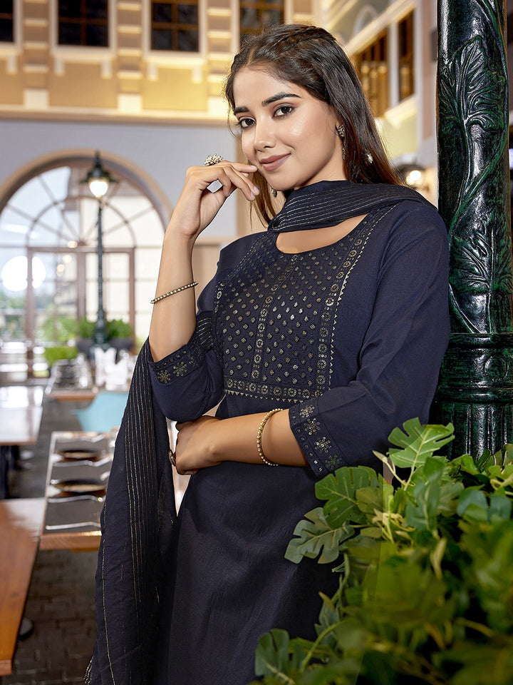 Chic Navy Cotton Blend and Cotton Blend Combination | Accentuated by a Viscose Dupatta