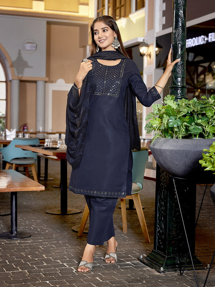 Chic Navy Cotton Blend and Cotton Blend Combination | Accentuated by a Viscose Dupatta