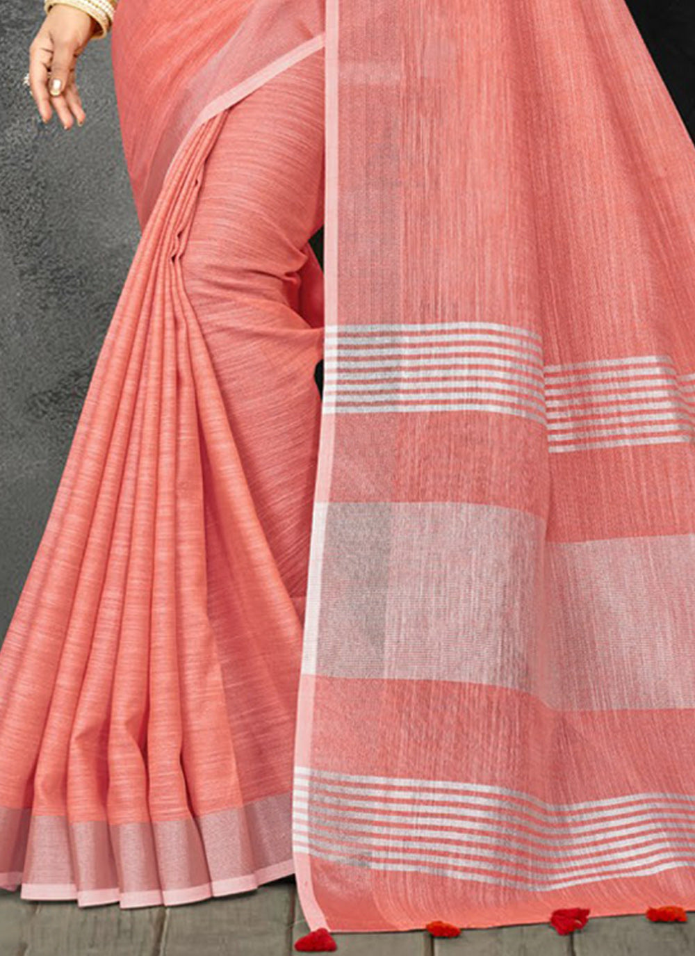 Ethnic Charm Linen Saree | Elegant Wevon Designer Embellishment