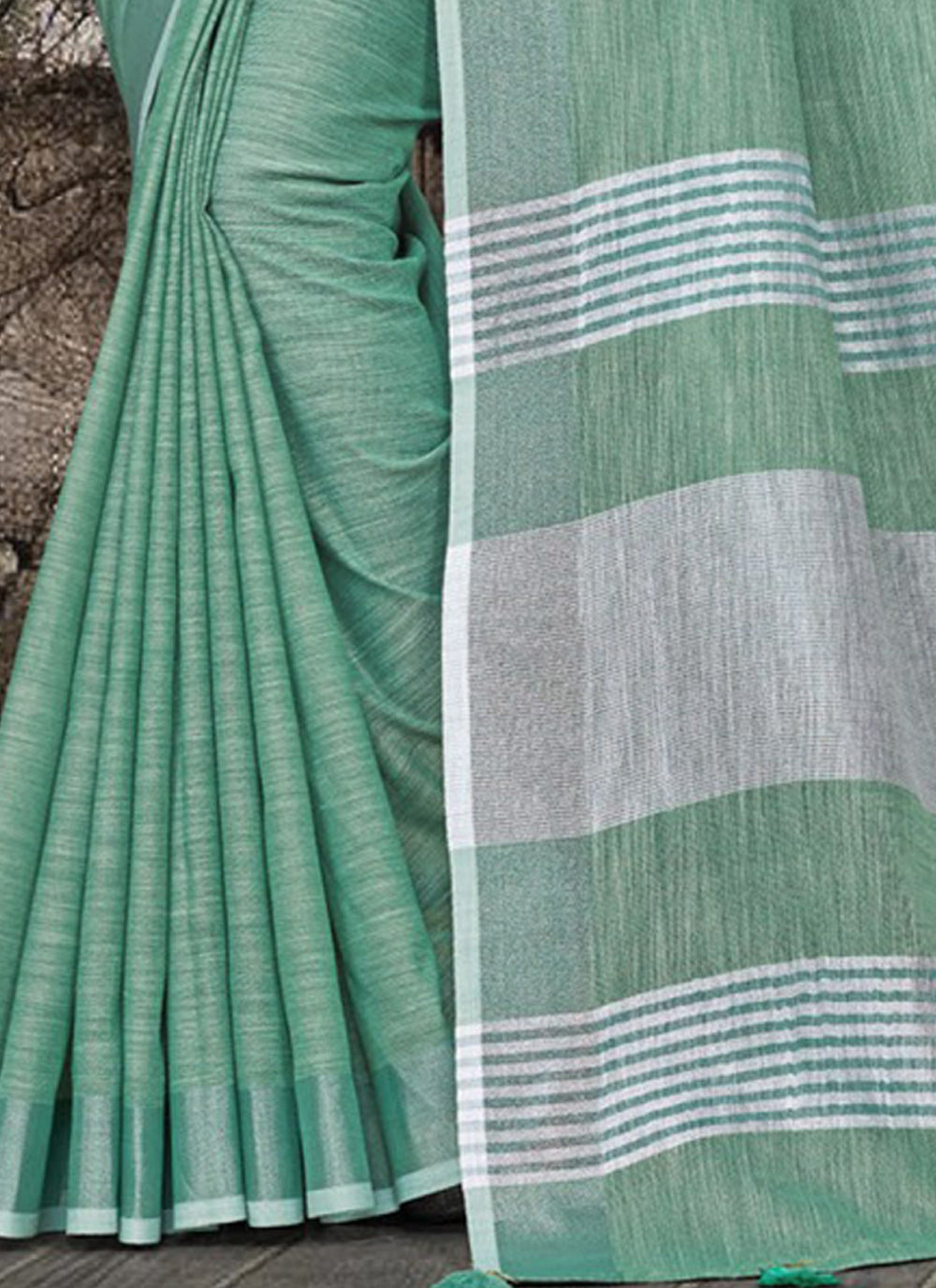 Ethnic Charm Linen Saree | Elegant Wevon Designer Embellishment