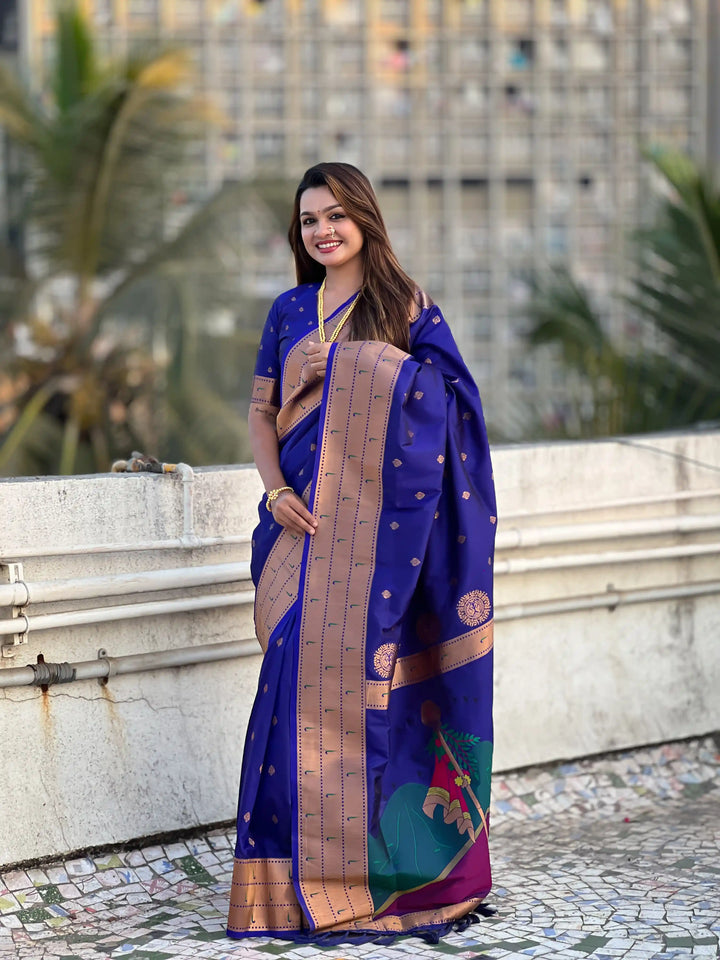 Royal Soft Silk Saree | Grand Weaving Figure Pallu & Elegant Blouse