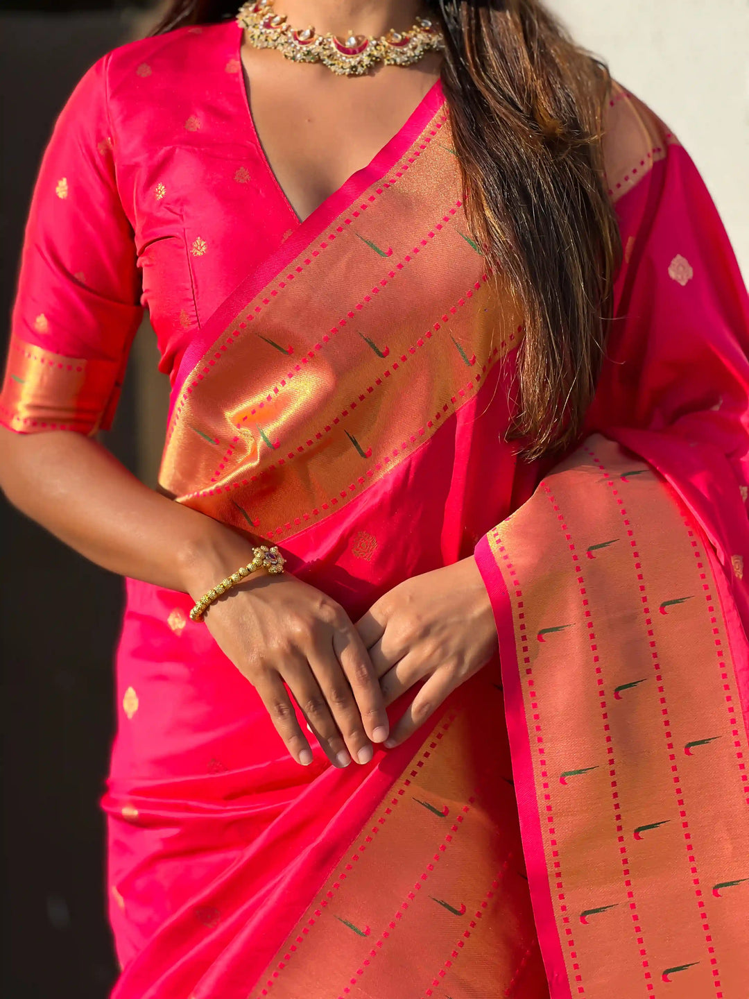 Royal Soft Silk Saree | Grand Weaving Figure Pallu & Elegant Blouse