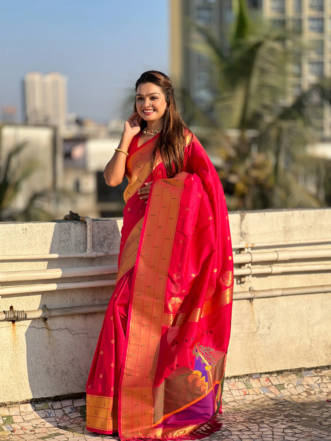 Royal Soft Silk Saree | Grand Weaving Figure Pallu & Elegant Blouse