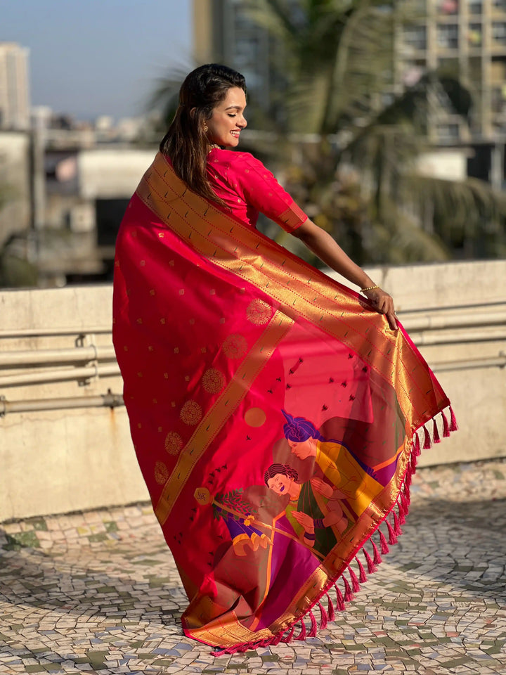 Royal Soft Silk Saree | Grand Weaving Figure Pallu & Elegant Blouse