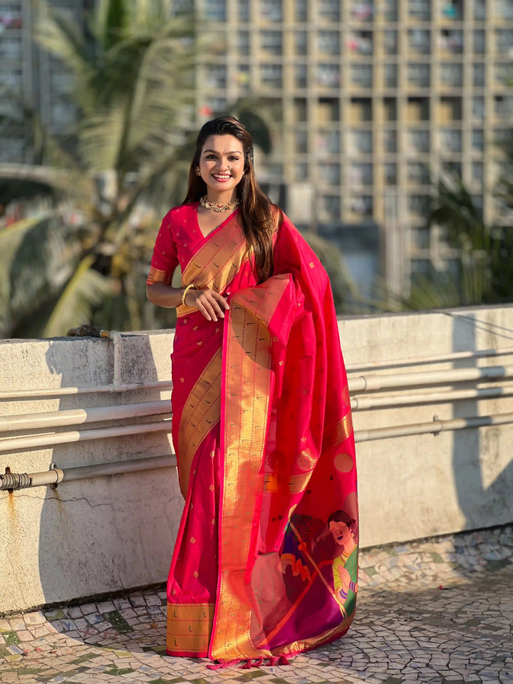 Royal Soft Silk Saree | Grand Weaving Figure Pallu & Elegant Blouse
