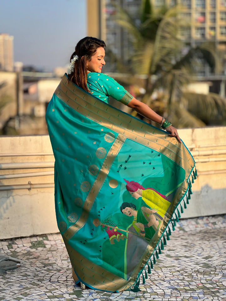 Royal Soft Silk Saree | Grand Weaving Figure Pallu & Elegant Blouse