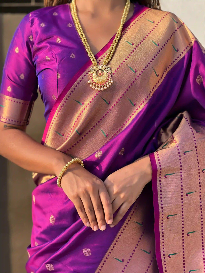 Royal Soft Silk Saree | Grand Weaving Figure Pallu & Elegant Blouse