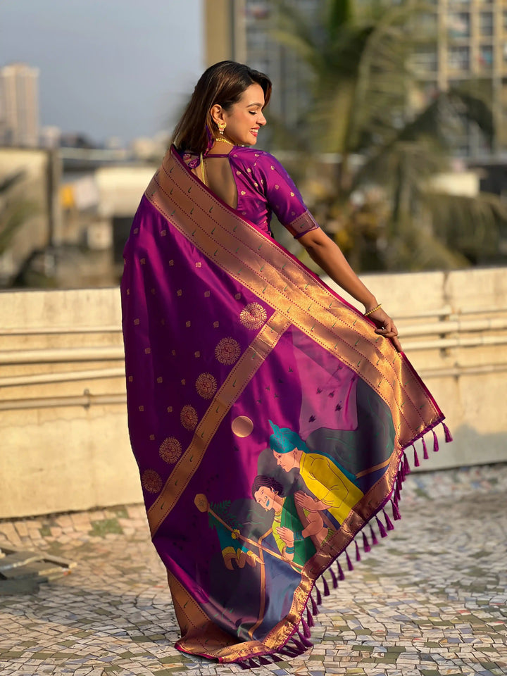 Royal Soft Silk Saree | Grand Weaving Figure Pallu & Elegant Blouse