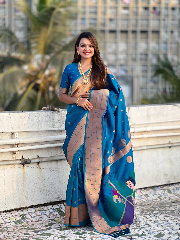Royal Soft Silk Saree | Grand Weaving Figure Pallu & Elegant Blouse