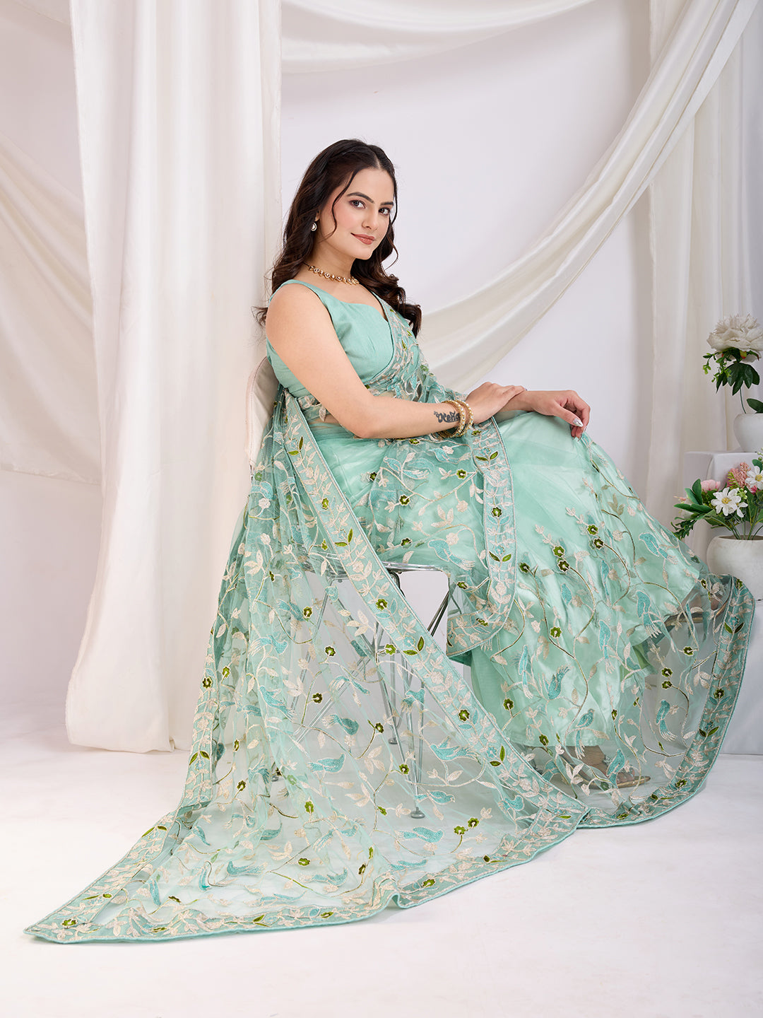 Soft Net Party Wear Saree | Designer Thread Embroidery Work with Mono Banglori Blouse