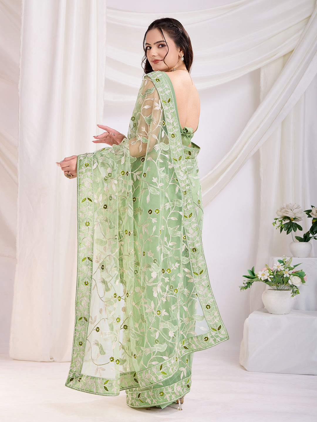 Soft Net Party Wear Saree | Designer Thread Embroidery Work with Mono Banglori Blouse