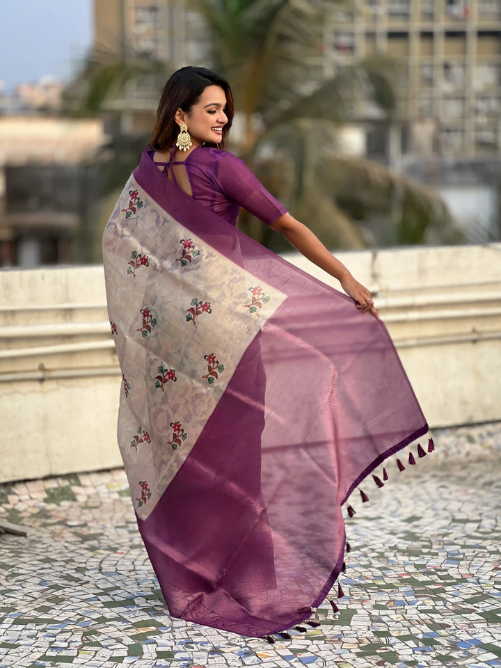 Stylish Wedding Cotton Linen Saree | Perfect for Grand Celebrations and Traditional Gatherings