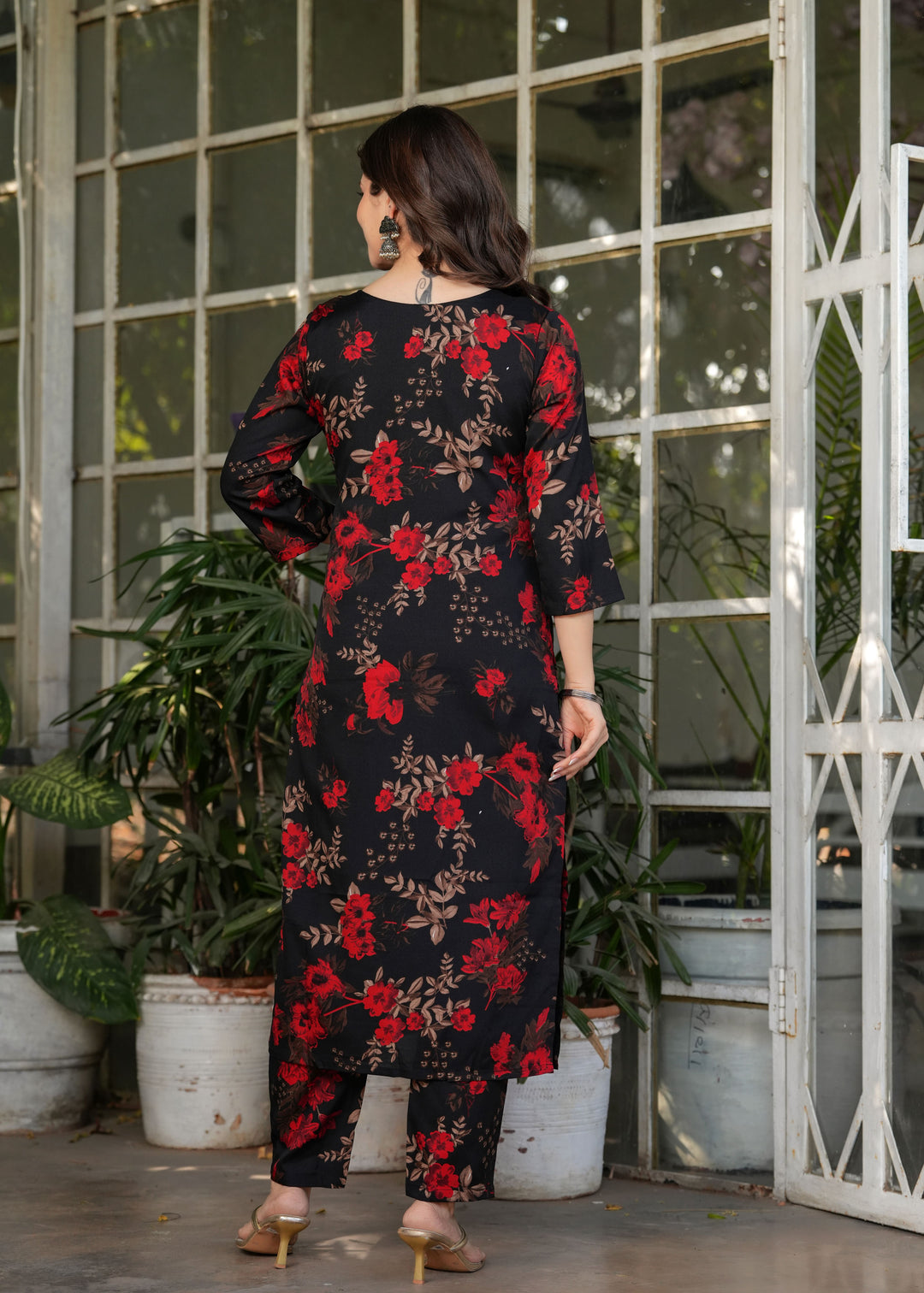 Exclusive Designer Silk Blend Black Salwar Kameez | Perfect for Grand Celebrations and Traditional Gatherings