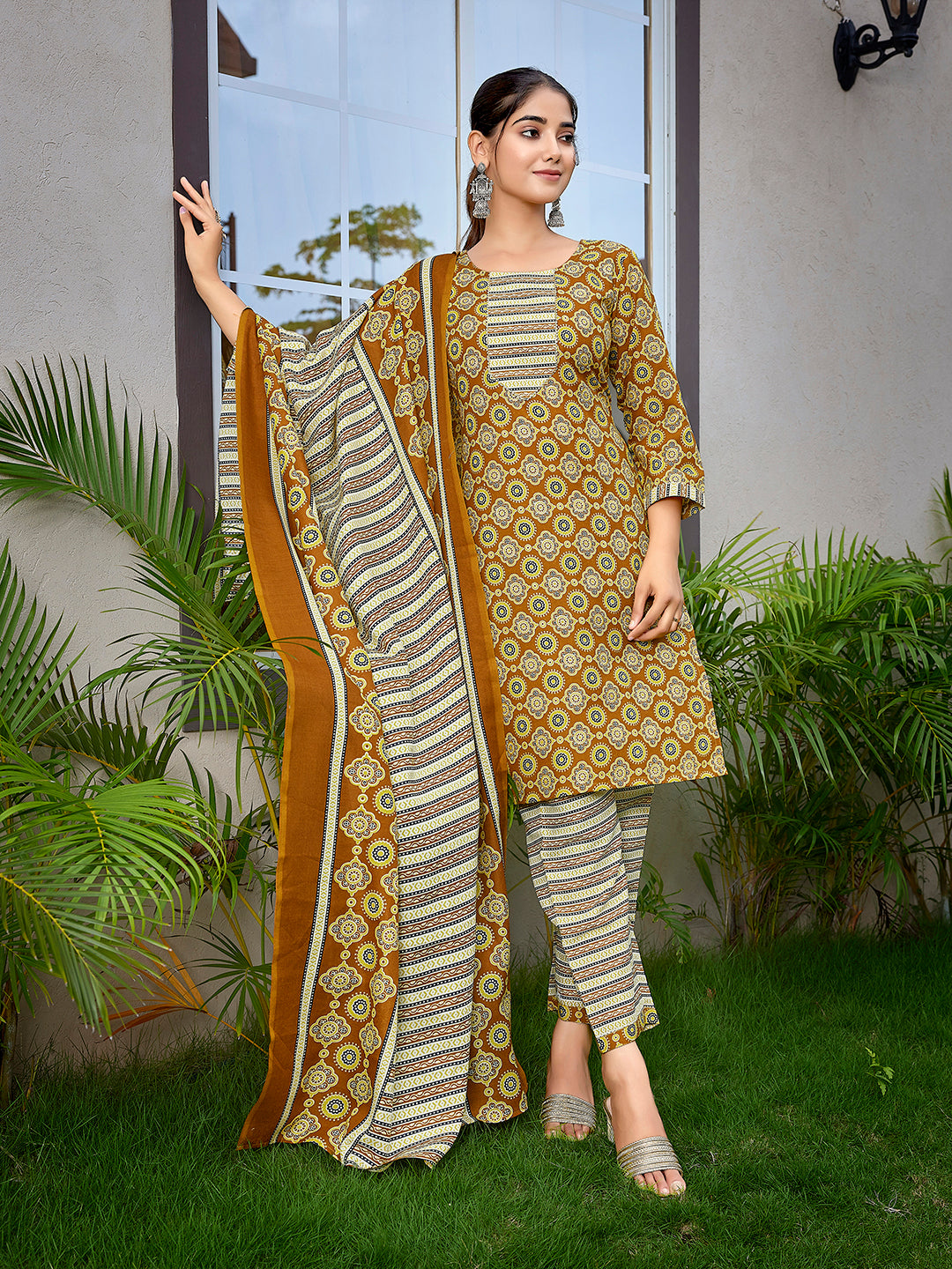 Traditional Elegant Cotton Blend  Salwar Kameez | Inspired by Timeless Traditions and Modern Fashion Trends