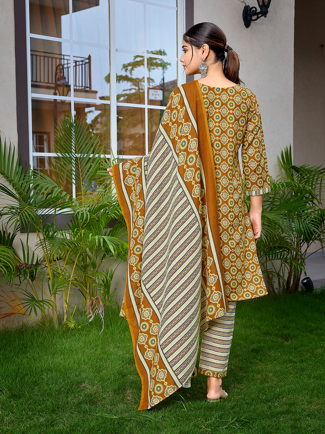Traditional Elegant Cotton Blend  Salwar Kameez | Inspired by Timeless Traditions and Modern Fashion Trends
