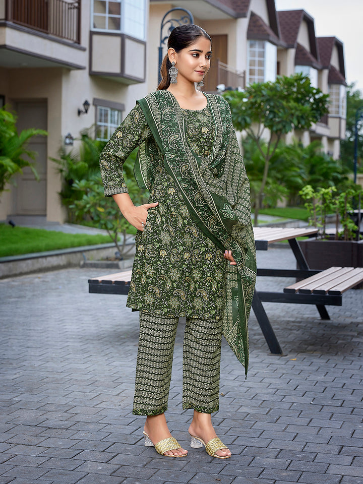 Traditional Elegant Cotton Blend  Salwar Kameez | Inspired by Timeless Traditions and Modern Fashion Trends