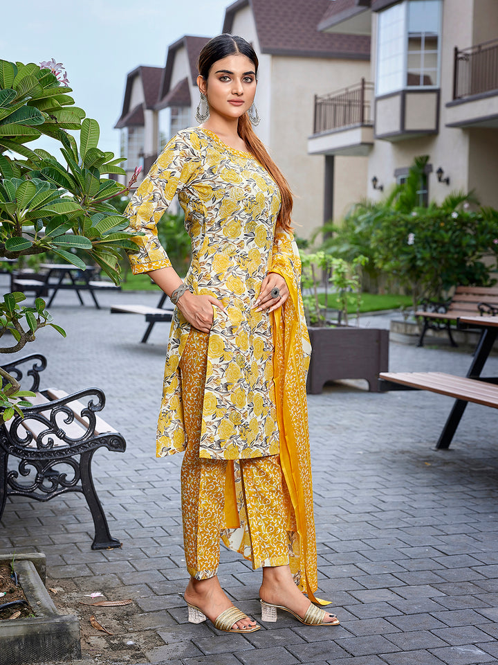 Traditional Elegant Cotton Blend  Salwar Kameez | Inspired by Timeless Traditions and Modern Fashion Trends