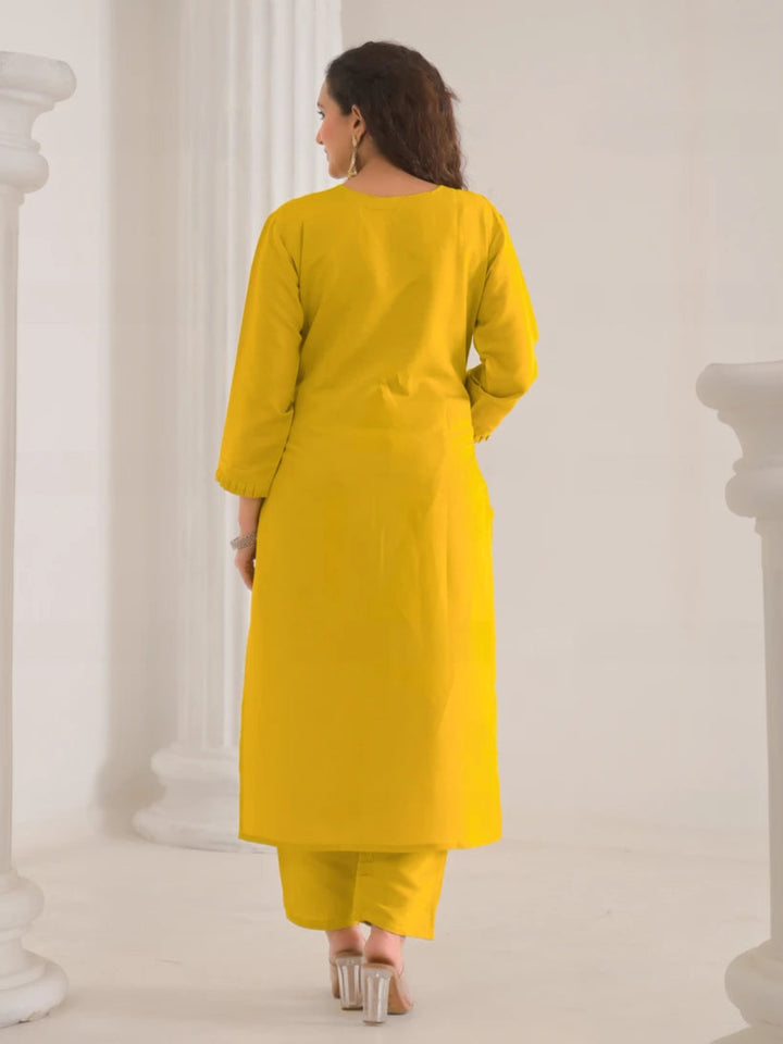 Sophisticated Mustard Viscose Chanderi Suit | Elegant Organza Dupatta Design