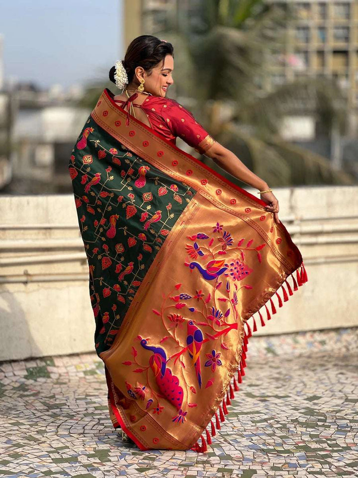 Exquisite Wevon Meenakari Soft Silk Saree | Timeless Elegance
