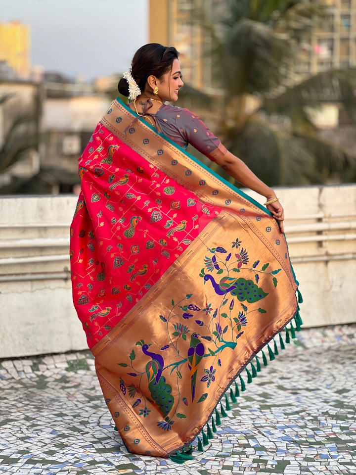 Exquisite Wevon Meenakari Soft Silk Saree | Timeless Elegance