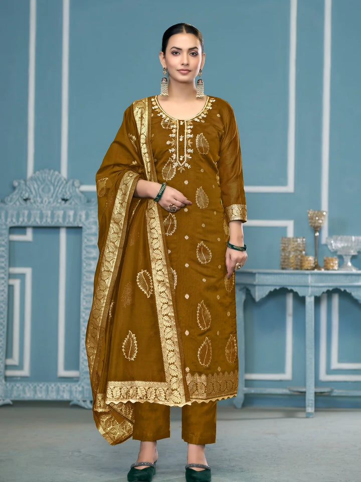 Stunning Festive Banarasi Salwar Kameez | Embroidered & Handcrafted