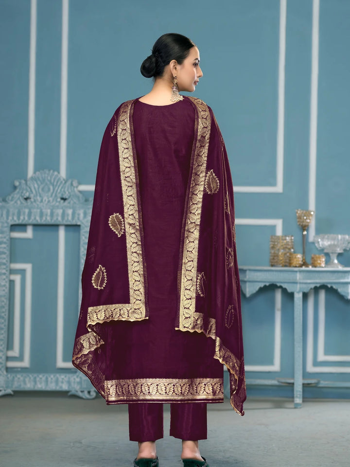Stunning Festive Banarasi Salwar Kameez | Embroidered & Handcrafted