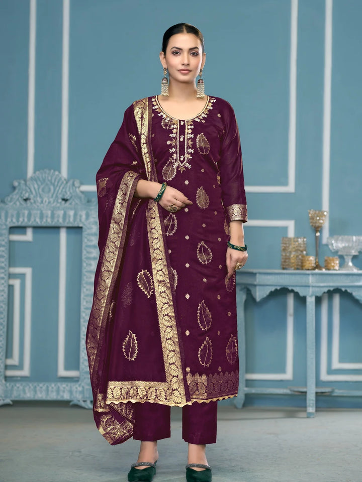 Stunning Festive Banarasi Salwar Kameez | Embroidered & Handcrafted