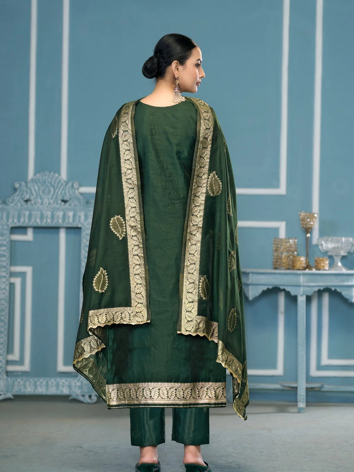 Stunning Festive Banarasi Salwar Kameez | Embroidered & Handcrafted