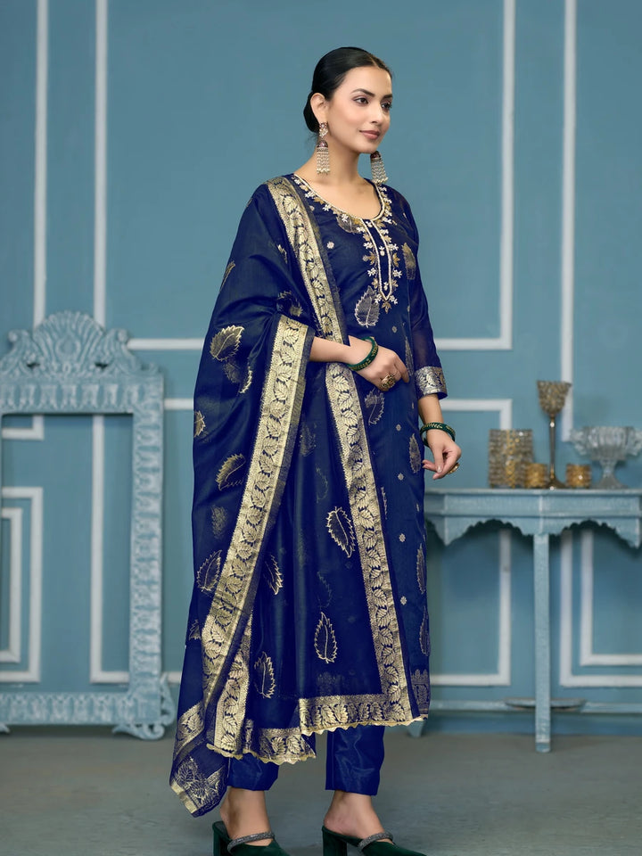 Stunning Festive Banarasi Salwar Kameez | Embroidered & Handcrafted