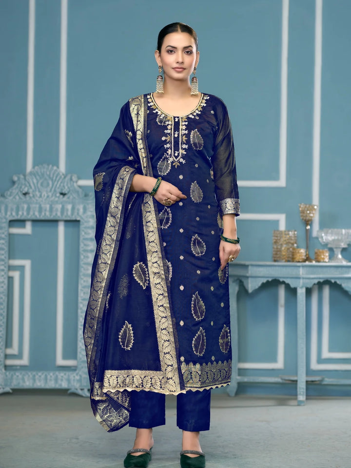 Stunning Festive Banarasi Salwar Kameez | Embroidered & Handcrafted