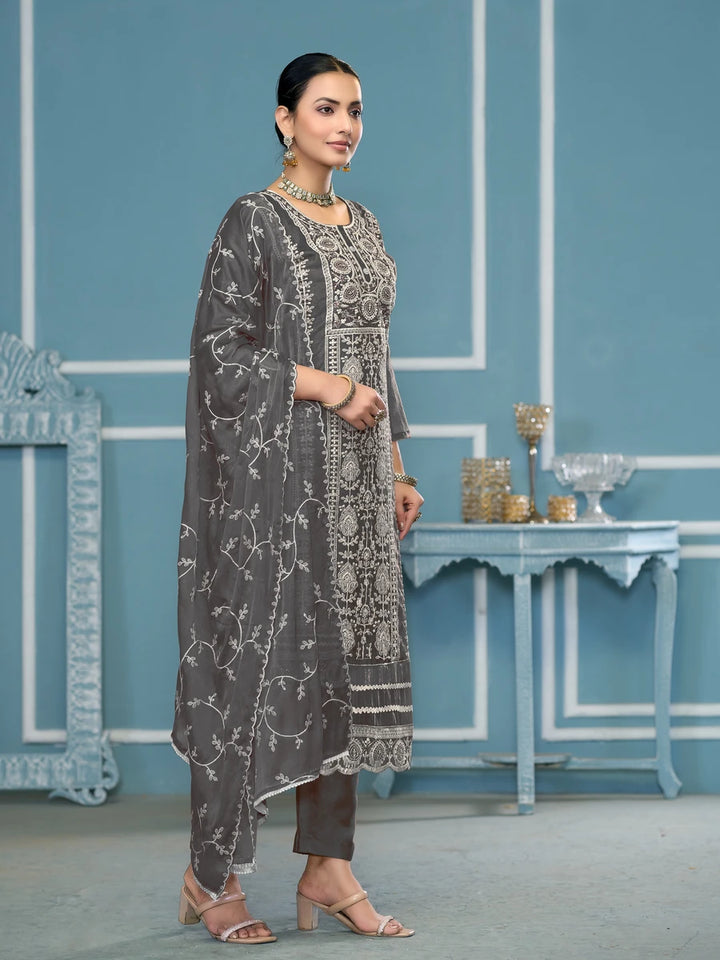 Stylish Santoon Bottom Kameez | Nazmin Dupatta Embroidery