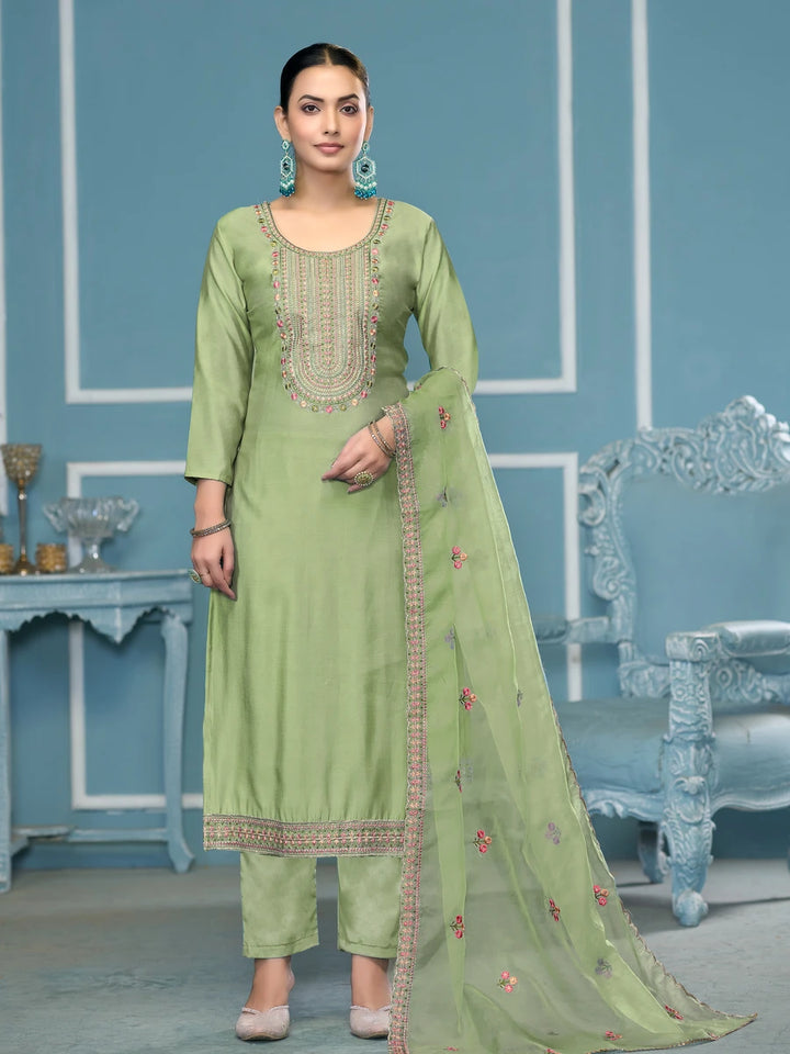 Royal Embroidered Salwar Kameez | Organza Dupatta & Hand Work Details