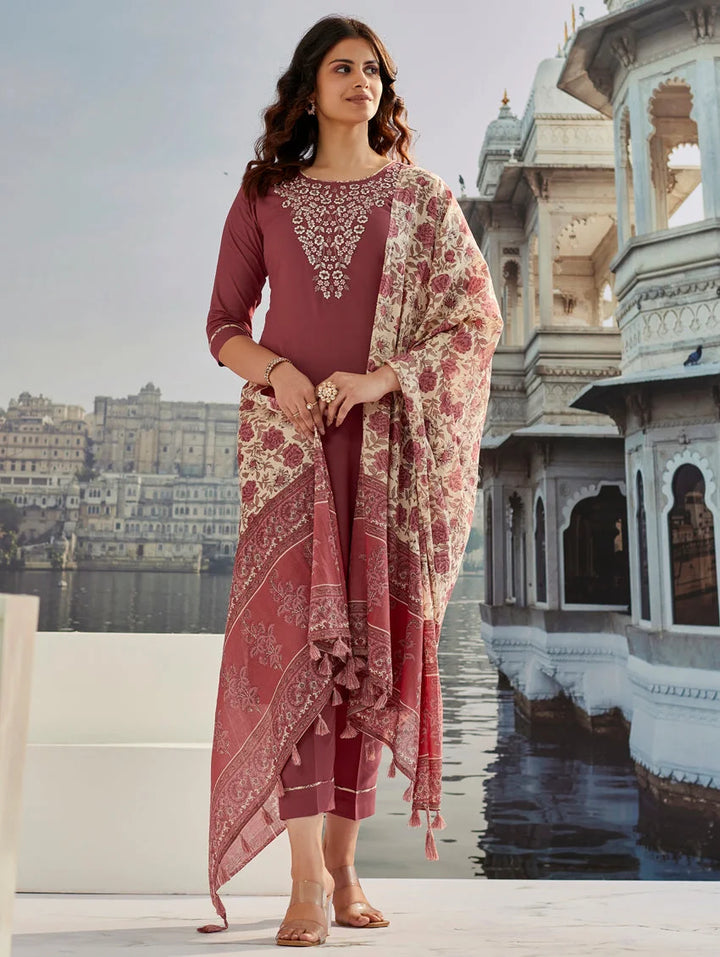 Blush Pink Cotton Slub Salwar Kameez with Chanderi Dupatta | Stylish Embroidery