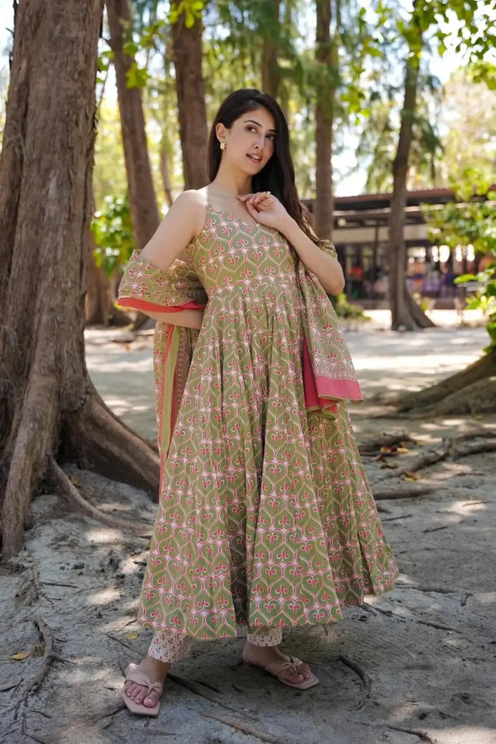 Light Green Muslin Suit Set | Printed Dupatta Ethnic Wear