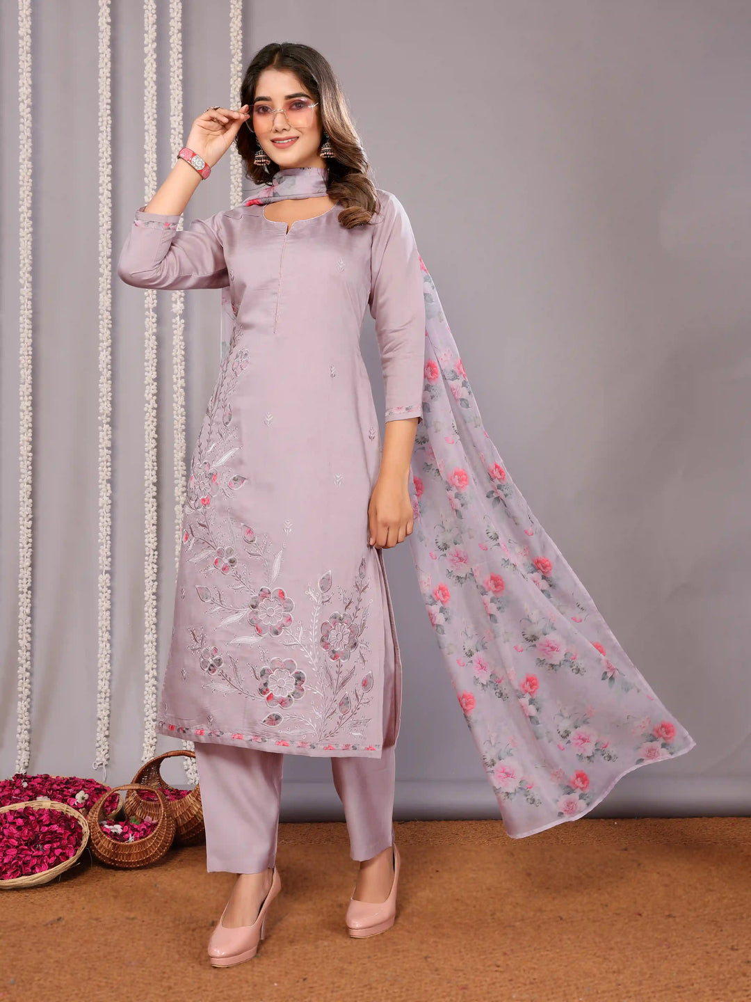 Light Lavender Embroidered Chanderi Pant Suit with Organza Dupatta