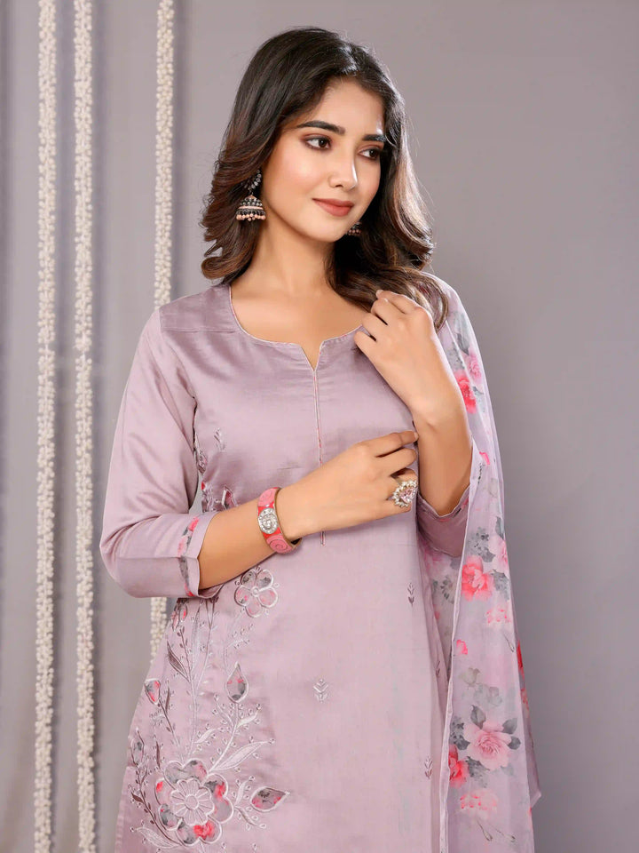Light Lavender Embroidered Chanderi Pant Suit with Organza Dupatta