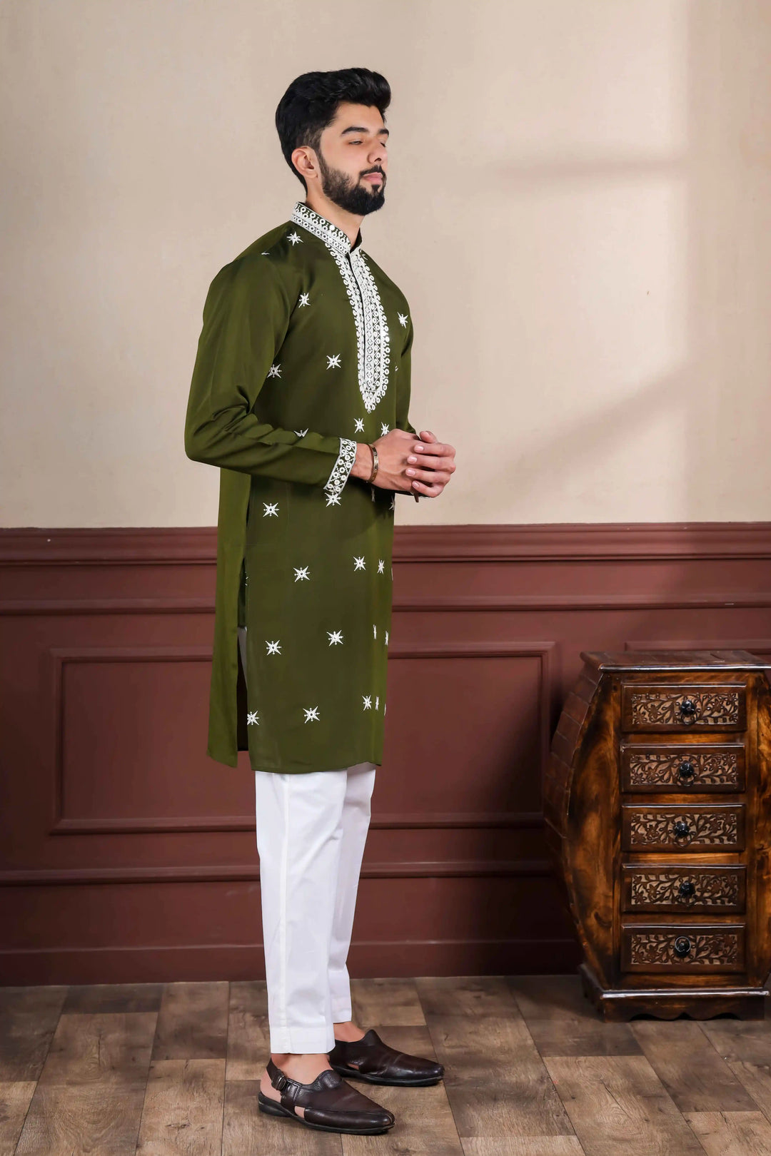 Stunning Traditional Viscose Kurta Set with Elegant Embroidery