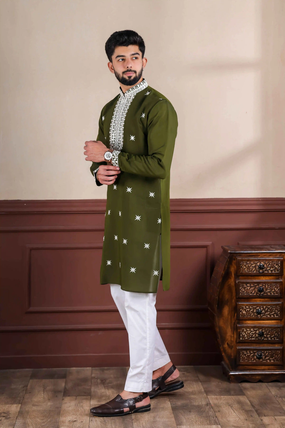 Stunning Traditional Viscose Kurta Set with Elegant Embroidery