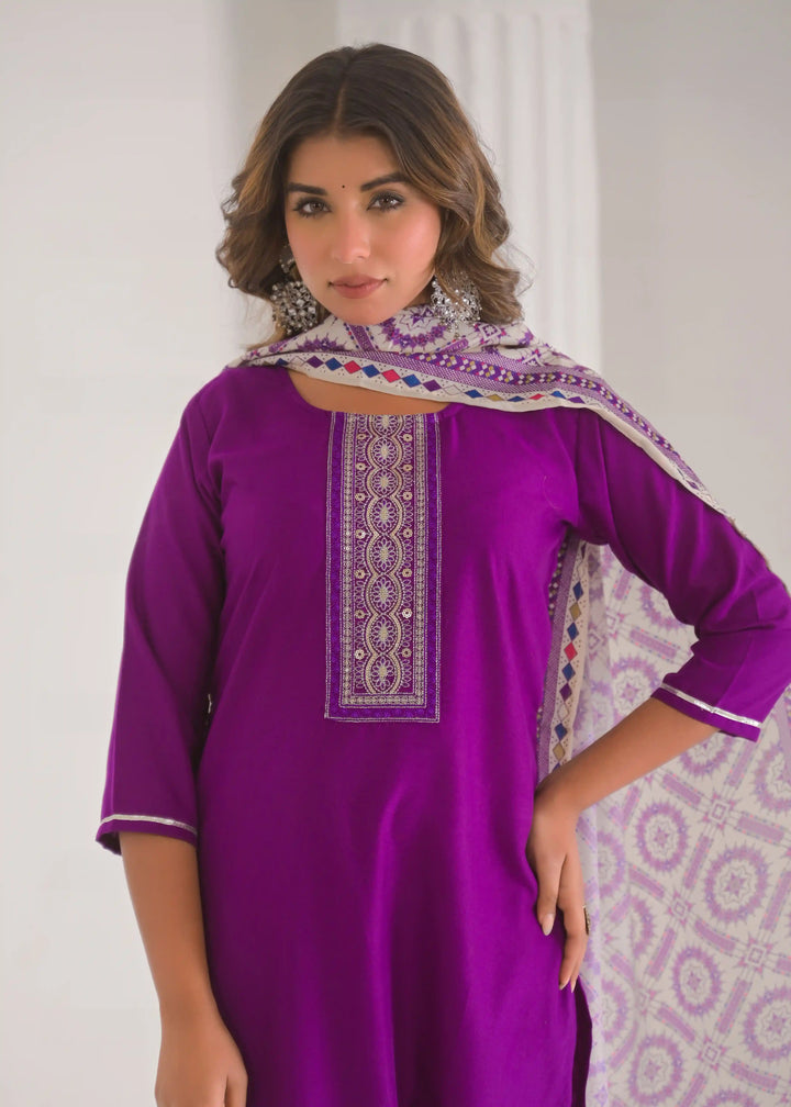 Stylish Readymade Viscose Chanderi Salwar Kameez Set for Women