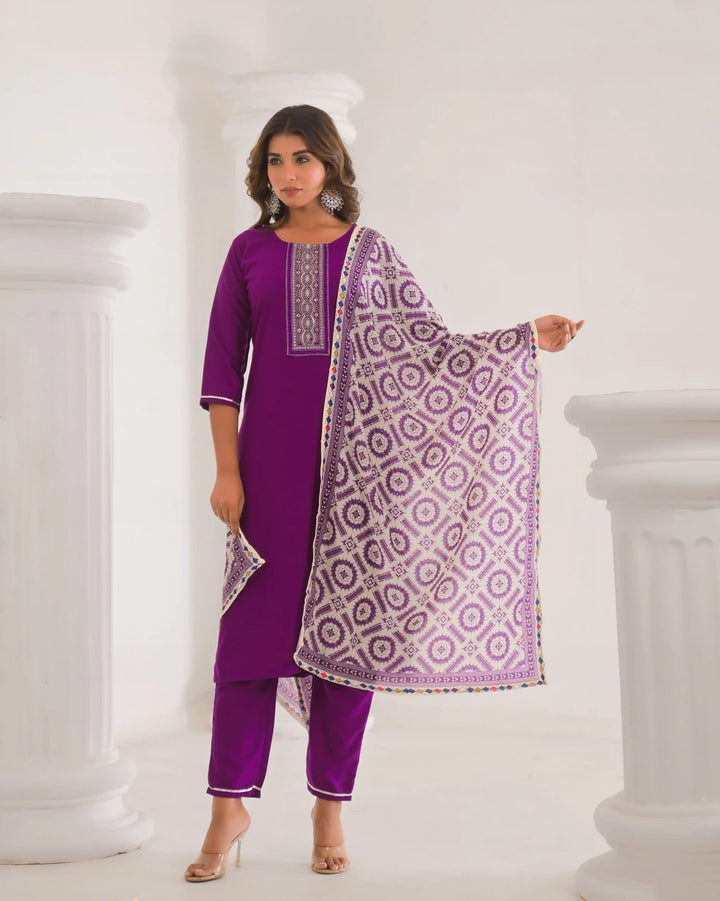 Stylish Readymade Viscose Chanderi Salwar Kameez Set for Women