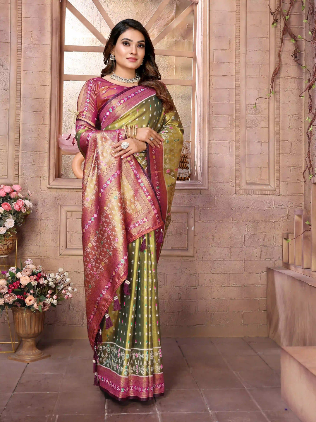 Graceful Patola Wevon Saree in Banarasi Tissue Silk