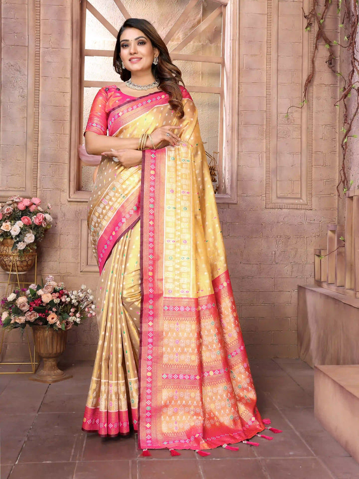 Graceful Patola Wevon Saree in Banarasi Tissue Silk